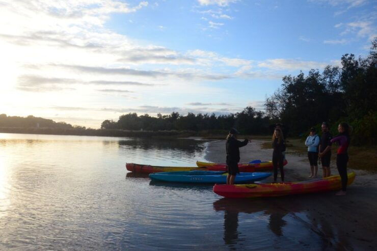 Brunswick Heads: Brunswick River Sunset Kayak Tour - Tour Duration and Guide Information