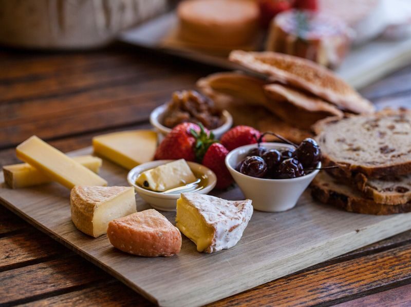 Bruny Island Gourmet Full Day Tour - Adventure Bay, HIBA and the Bligh Museum