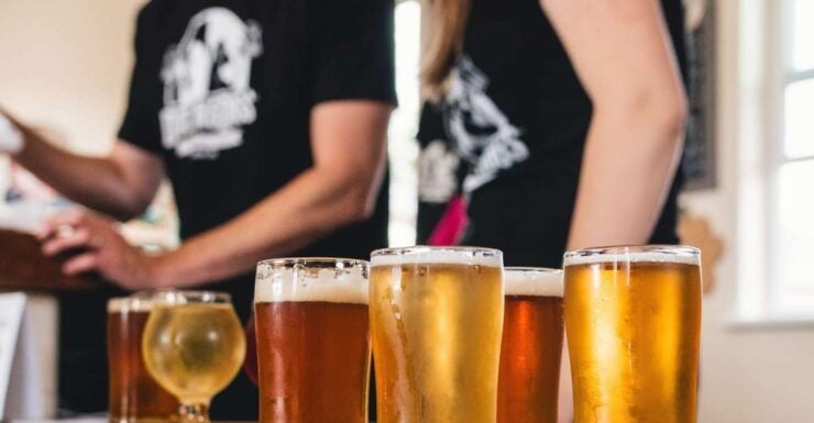 Bruselas: Cata De Cerveza Con Un Guía Local En Español - Experience Highlights