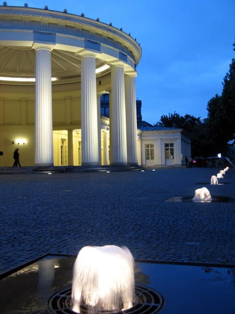 Brussels: Aachen and Charlemagne Private Day Trip by Car - FAQ