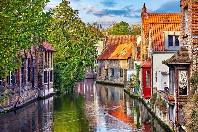 Brussels Airport Transfer (Bru) - From or to Bruges (Van 7 Pax) - Meeting and Pickup