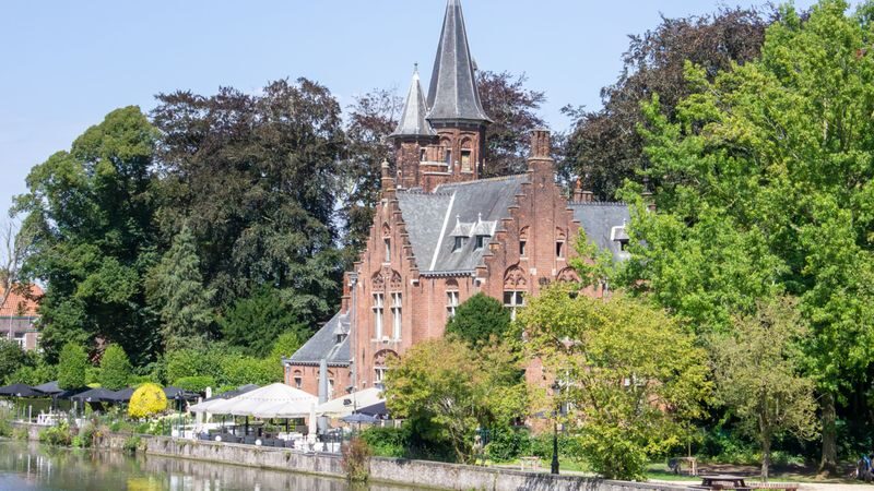 Brussels and Bruges one-day tour from Paris - Bruges: canals, medieval streets, and a short free window