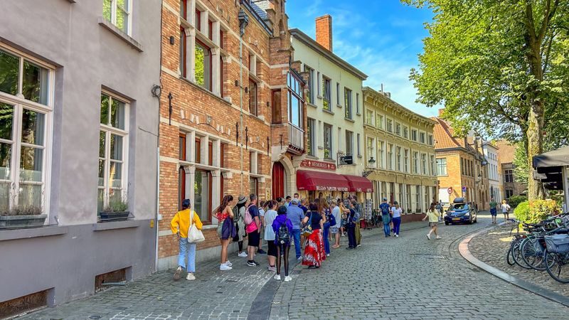 Brussels and Bruges one-day tour from Paris - Meeting point, passport, and other practical details