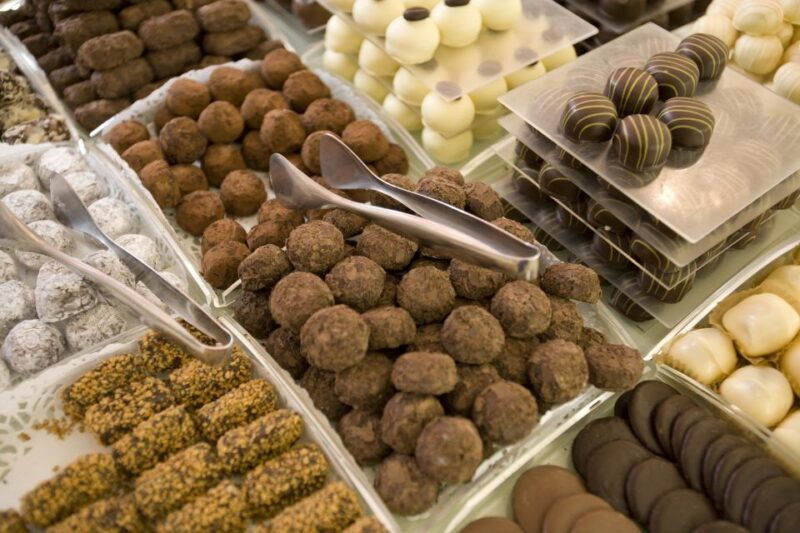 Brussels: Belgian Chocolate, Beer, and Fries Tasting Tour - Good To Know