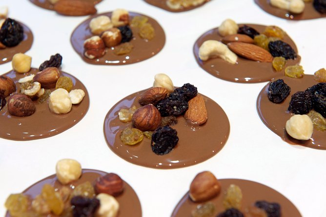 Brussels Chocolate Walking Tour and Workshop - Overview and Whats Included