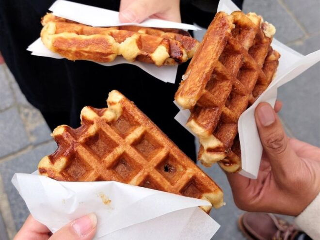 Brussels: City Center Guided Food Tour With Tastings - Inclusions