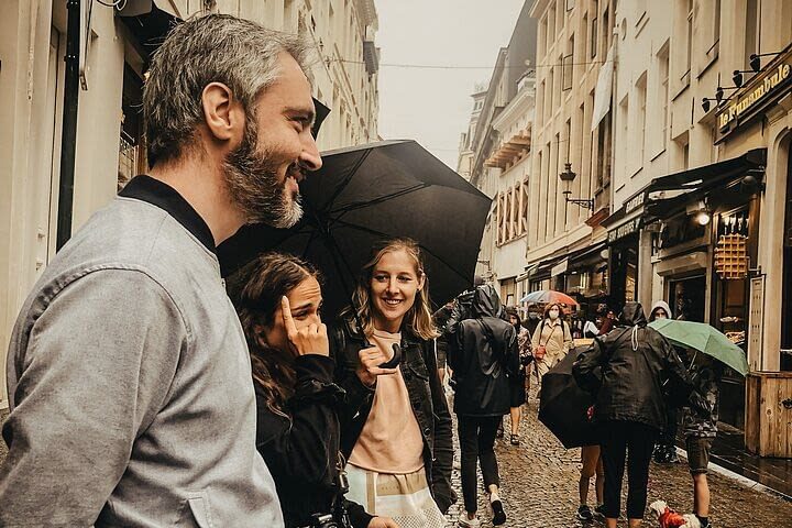 Brussels Food Tasting and Walking Tour - A first look at Brussels, with chocolate in hand