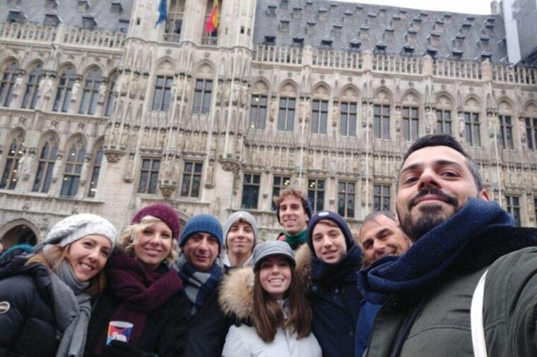 Brussels: Guided Sightseeing Walking Tour - Guides and Personal Touches