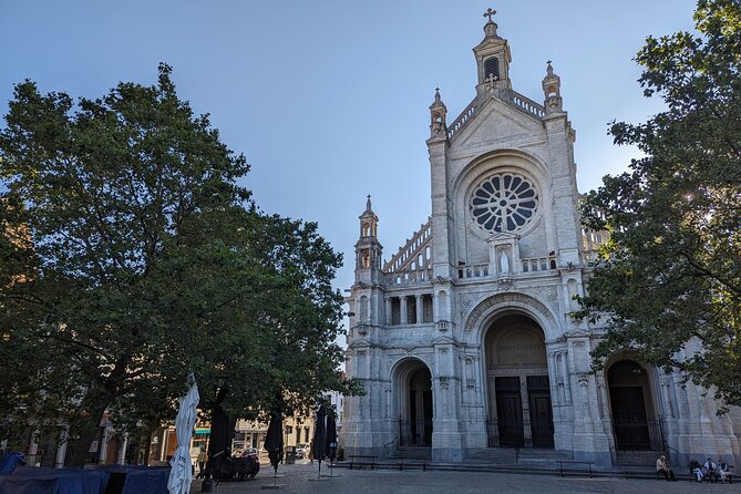 Brussels Highlight Tour With a Real Belgian Guide - Culinary Delights and Belgian Chocolate