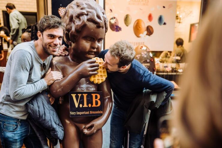 Brussels: Highlights & Hidden Gems Private Walking Tour - Must-See Landmarks