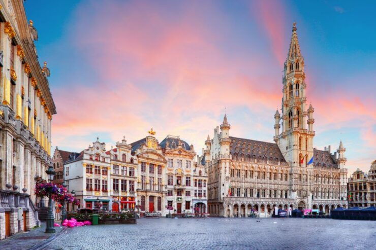 Brussels: Highlights Self-Guided Scavenger Hunt and Tour - Activity Details
