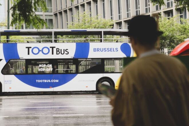Brussels: Hop-On Hop-Off Bus Sunset Tour - Inclusions and Amenities