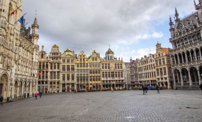 Brussels: Private Architecture Tour With a Local Expert - Exclusive and Personalized Experience