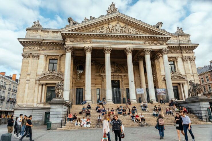 Brussels: Private Evening Tour With Drinks & Bites - Included Drinks and Local Bites