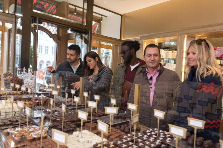 Brussels: Private Tour of the Upper and Lower City - Tour Highlights