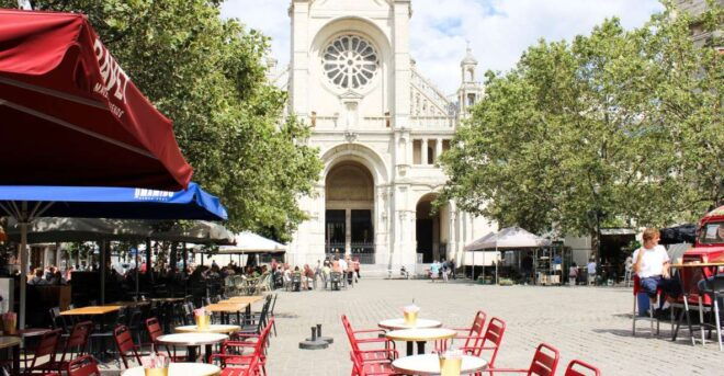 Brussels: Self-Guided Interactive Place Saint Catherine Tour - Full Description