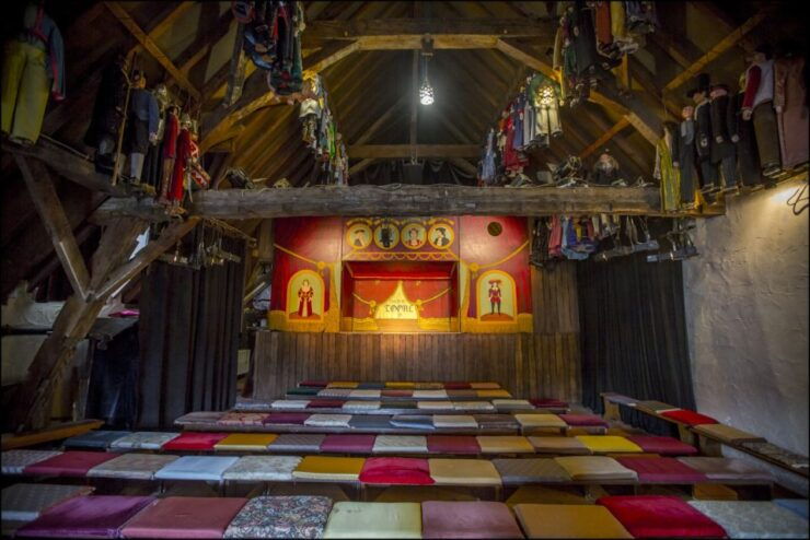 Brussels: The Three Musketeers Private Puppet Show - Experience Highlights