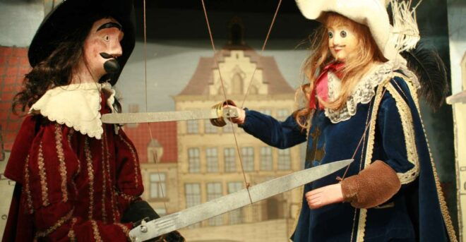 Brussels: The Three Musketeers Private Puppet Show - Full Description of the Show