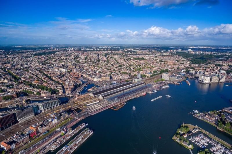 Brussels to Amsterdam Full-Day Small Group Tour - The coach ride sets the pace