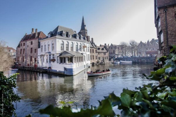 Brussels: Tour Bruges & Ghent With Cruise + Chocolate Visit - Important Considerations