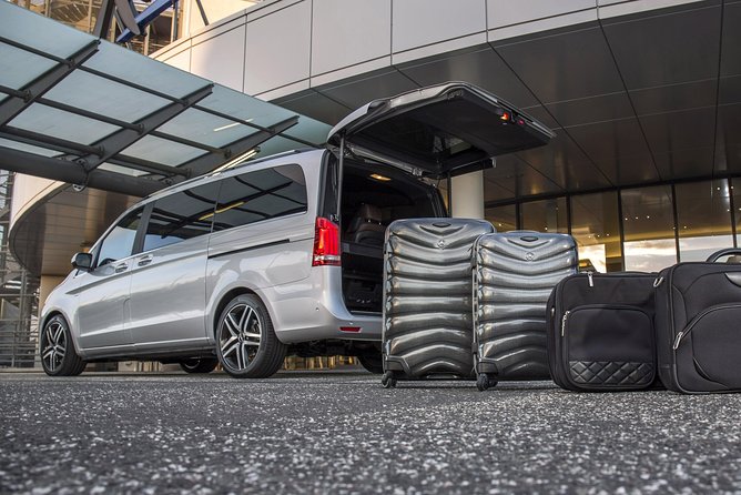 Brussels Transfer to or From Paris (Airport / City, Sedan or Private Van) - Common Questions