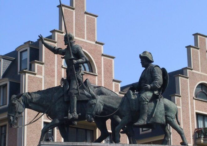 Brussels: Walking Tour From Central Station to Manneken Pis - The Sum Up