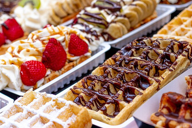 Brussels Walking Tour With Waffle Tasting: History and Delights - Reviews