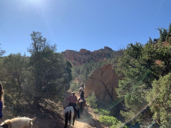 Bryce Canyon City: Red Canyon Horse Riding Day Trip W/ Lunch - Full Description
