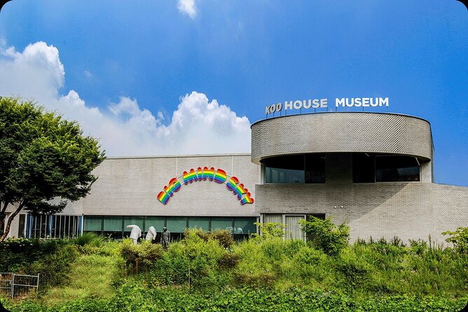 BTS Filming Location Tour : 2019SG Vs Vlog RM Gallery - Unforgettable Experiences: Immersion in BTSs Filming Locations