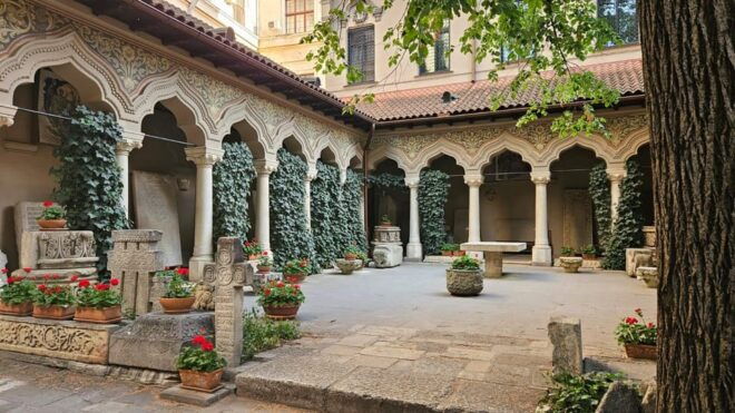 Bucharest: 3 Hour Walking Tour With Guide - Meeting Point Details