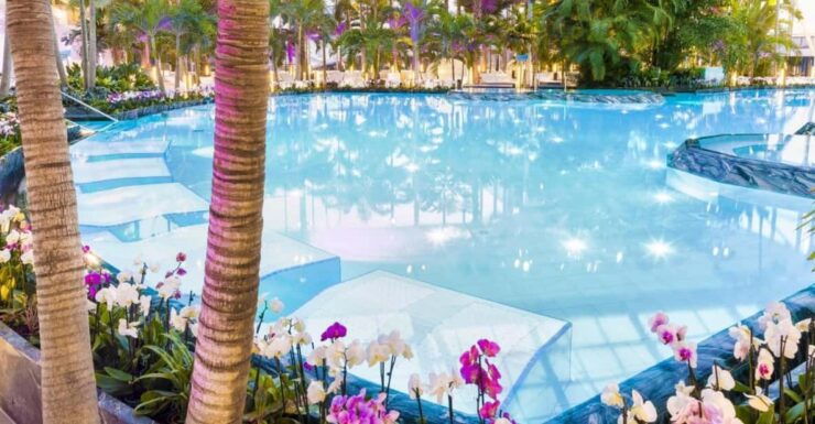 Bucharest: Bucharest Therme Transfer and Full-Day Access - Experience Highlights