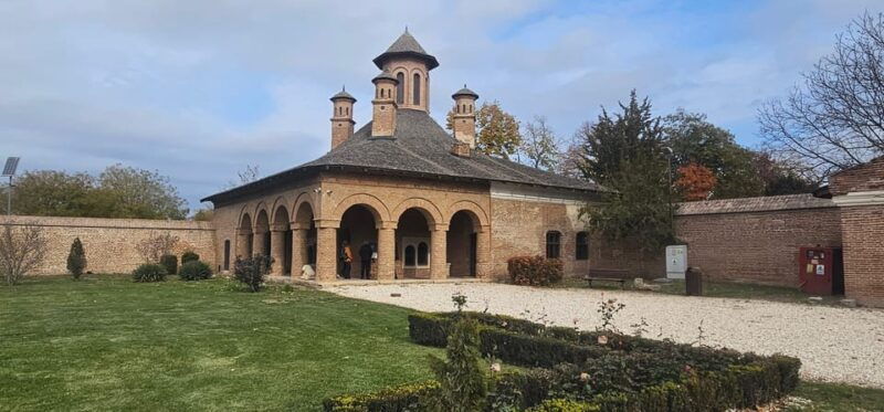 Bucharest City Tour 3 Hours, photo stops and visits - Evaluating the Value and Practicalities
