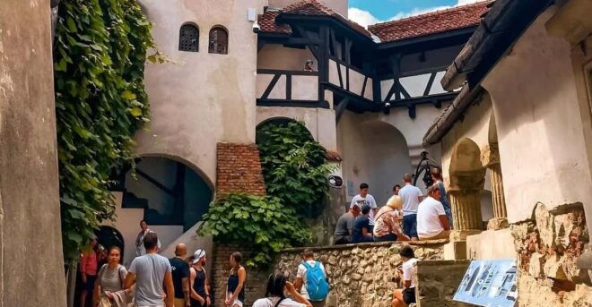 Bucharest: Draculas Castle and Dino Park Day Tour - Attractions at Bran Castle