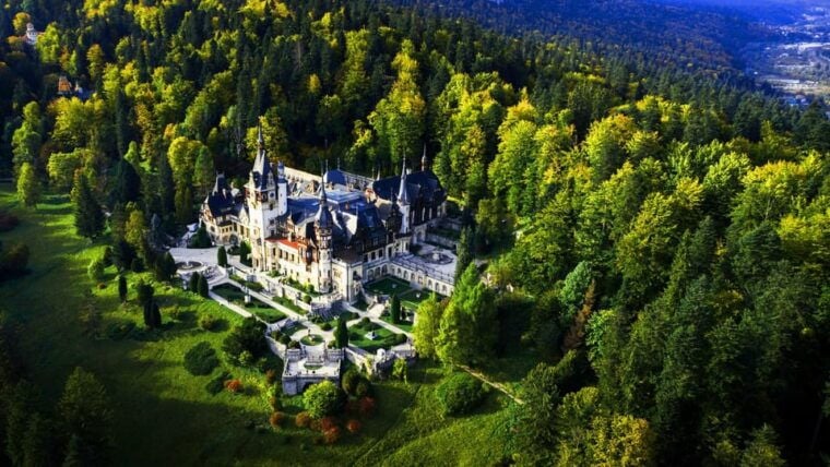 Bucharest: Dracula's Castle, Peles Castle, & Brasov Old Town - Who Is This Tour Best For?