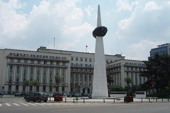 Bucharest Highlights Bike Tour - Meeting and Pickup