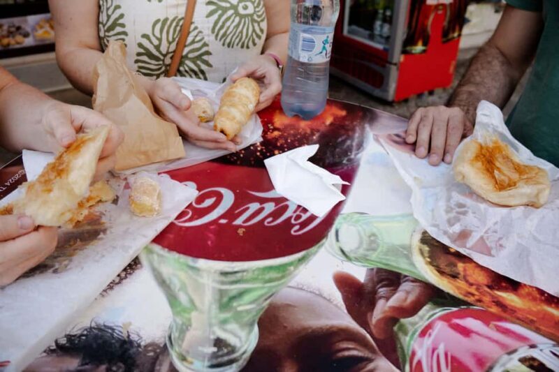 Bucharest: Local Food and History Tour - Guides: The Heart of the Experience