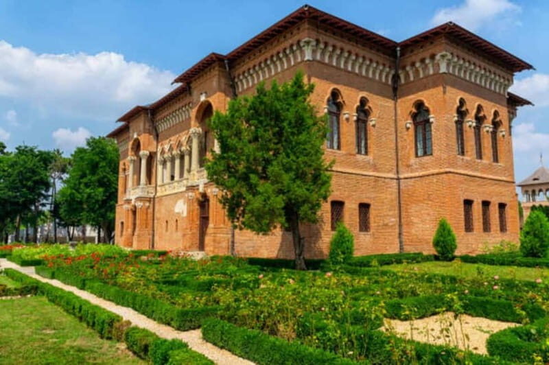 Bucharest: Parliament, Unirii Main Square & Mogosoaia Palace - The Sum Up