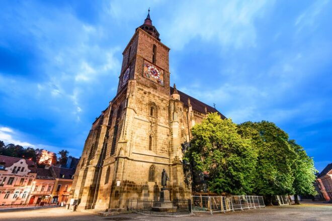 Bucharest: Peles Castle, Bran Castle, & Brasov Full-Day Tour - Experience Highlights