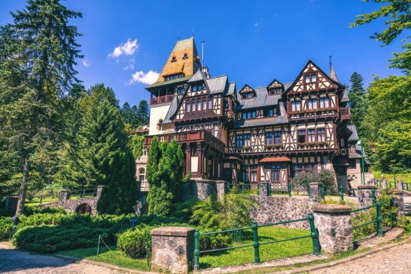 Bucharest: Peles Castle, Bran Castle, & Brasov Full-Day Tour - Booking and Cancellation Policy