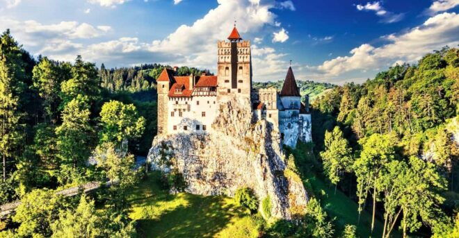 Bucharest: Peles Castle, Bran Castle, & Brasov Old Town Tour - Inclusions and What to Expect