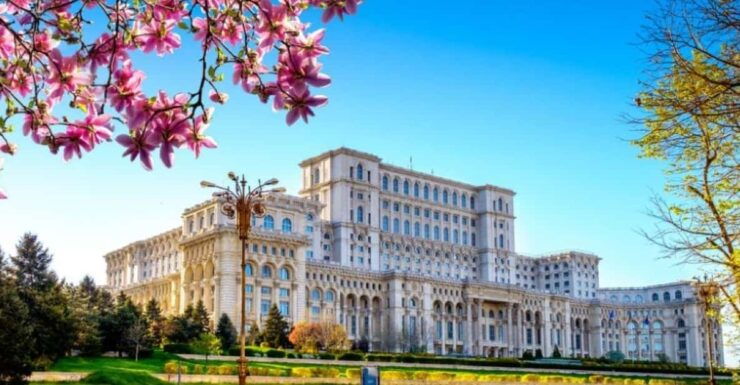 Bucharest Private Tour, Parliament Palace, Ceausescu House - Key Points