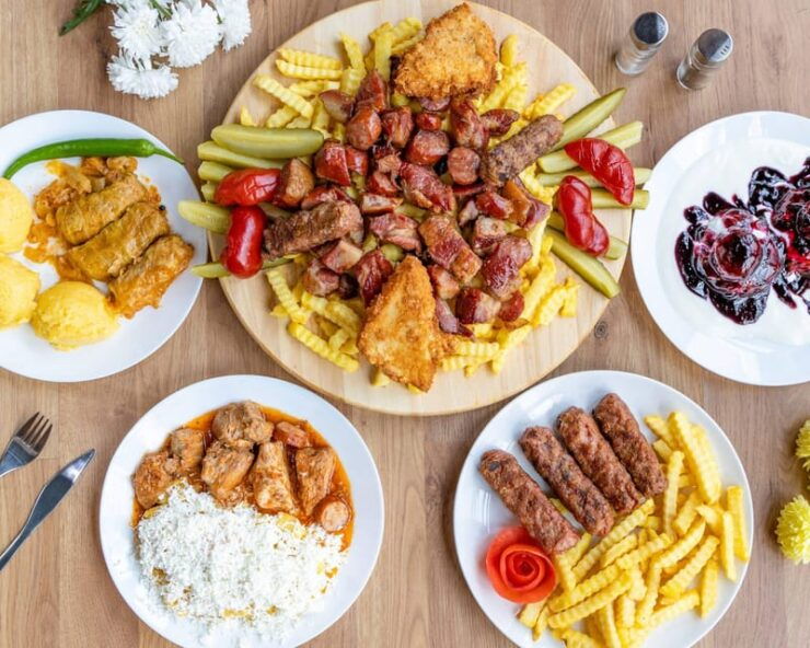 Bucharest: Private Walking Tour & Local Food Tasting - Experience Highlights
