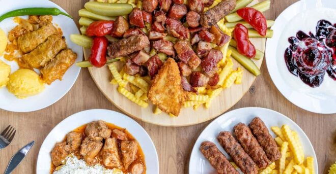 Bucharest: Private Walking Tour & Local Food Tasting - Detailed Itinerary