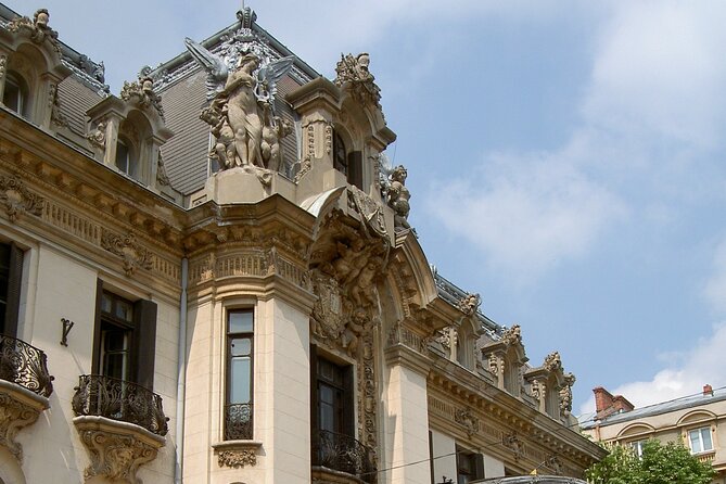 Bucharest Sightseeing Tour by Minivan - Pickup Information