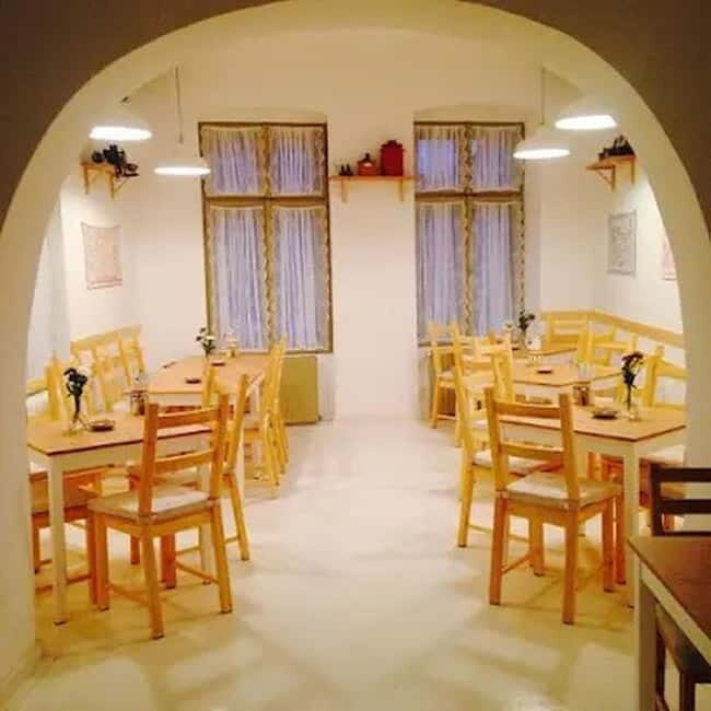 Bucharest: Traditional Romanian Lunch Experience - Why travelers love this experience