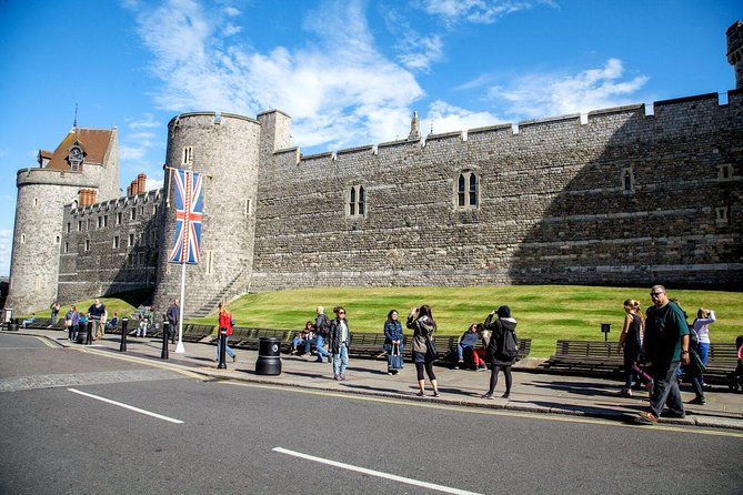 Buckingham Palace and Windsor Castle Day Trip From London - Common Questions