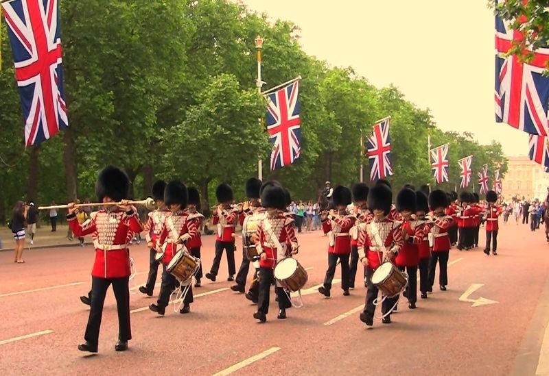 Buckingham Palace Changing of the Guard Tour - What Makes This Tour Worth Considering