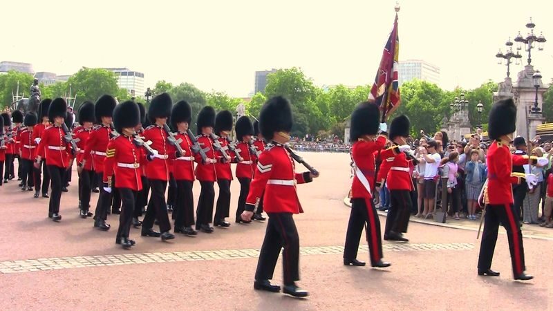 Buckingham Palace Changing of the Guard Tour - Is the Price Good Value?