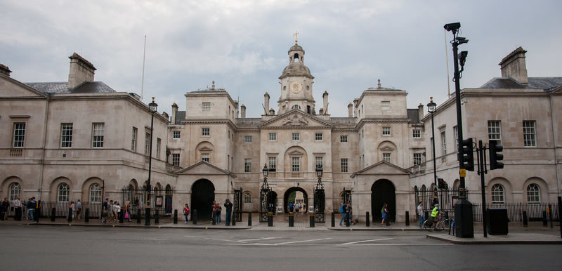 Buckingham Palace Changing of the Guard Tour - Who Will Enjoy This Walk Most?