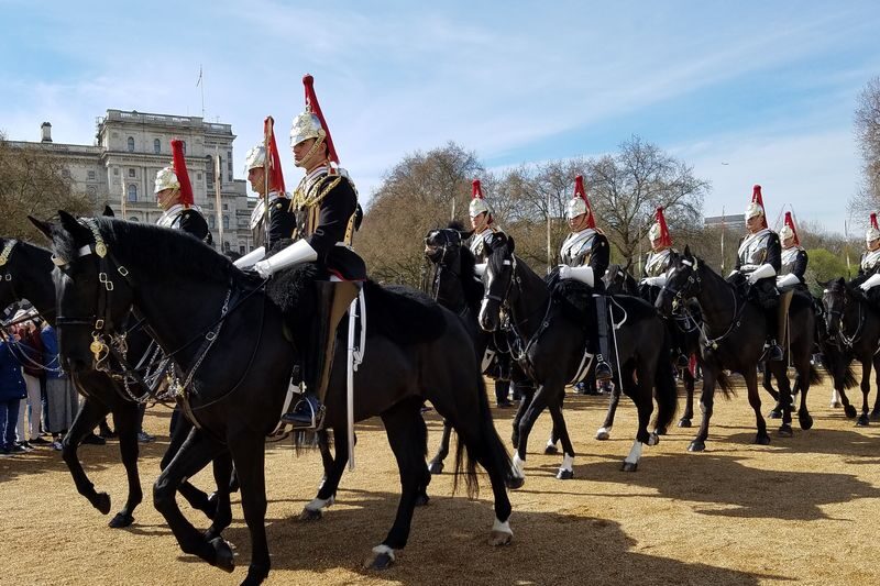 Buckingham Palace Changing of the Guard Walking Tour - Is the price worth two hours of walking?